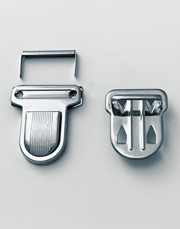 Pair of striped clasps (International Delivery)